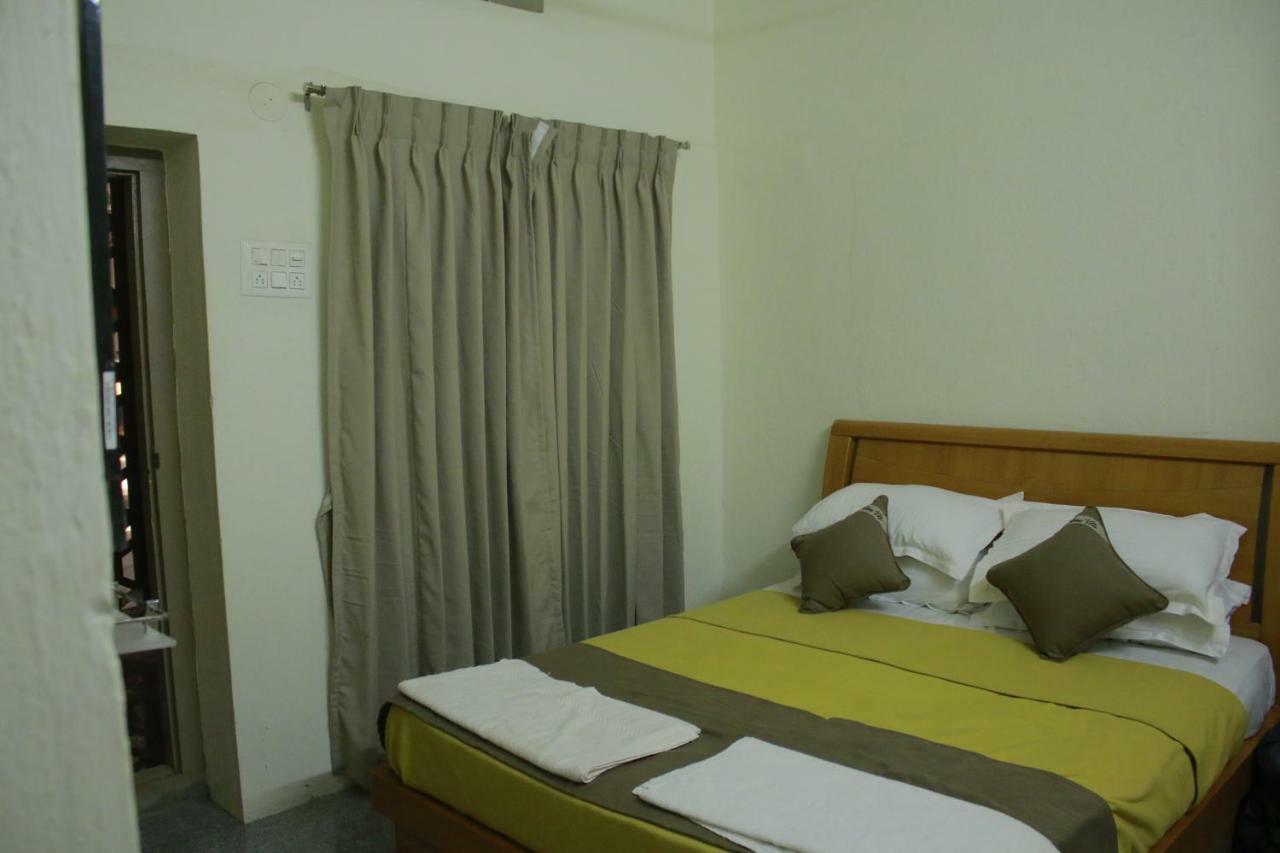 กฤษณะ วิลลา Apartment บาดามิ ภายนอก รูปภาพ